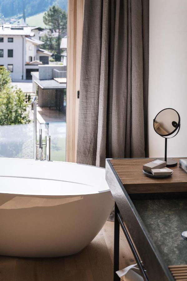 Zelloon Boutique Hotel เซลล์ อัม ซิลลา ภายนอก รูปภาพ